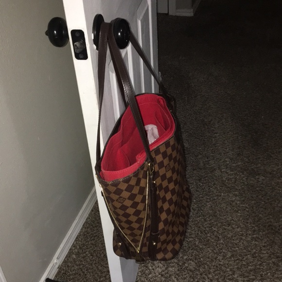 Louis Vuitton Rivington - Picture 14 of 14